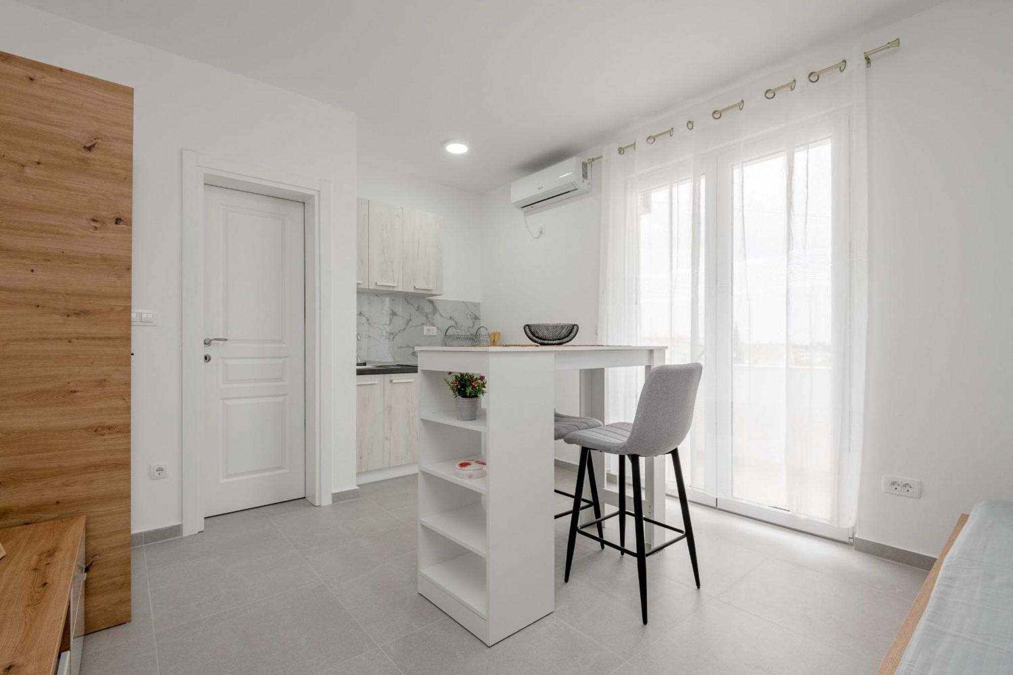 Apartments Milivojevic Bar Pokoj fotografie